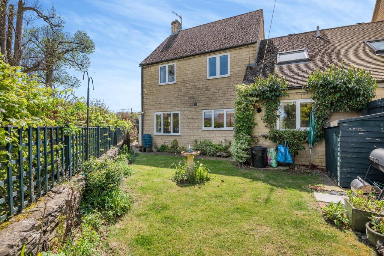 Elvington Cottage - Family-Friendly Cheerful House At The Heart Of The Cotswolds Буртон-он-те-Уотер Экстерьер фото